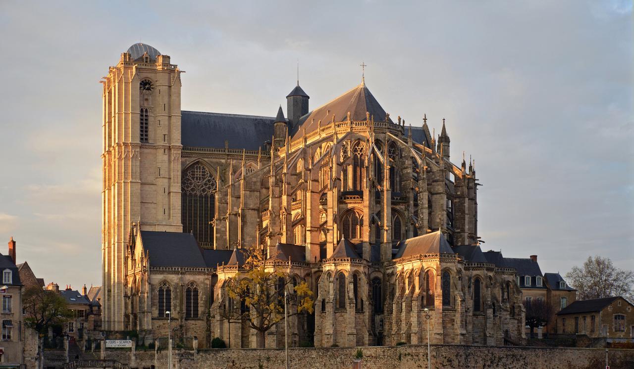 Hotel Des 4 Continents - Le Mans Saint-Saturnin  Zewnętrze zdjęcie